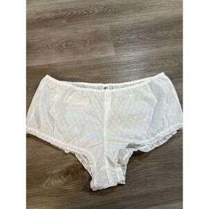 NWOT PINK By Frankies Bikinis Women's Marilyn Eyelet Shorts  White‎ Eyelet XL